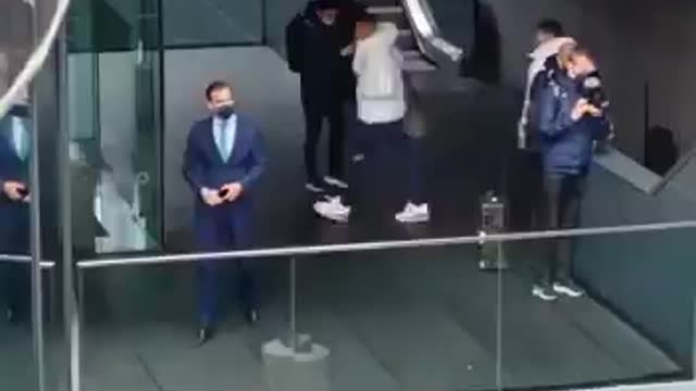 مبابي استقبال