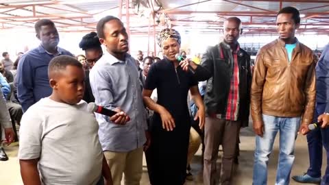 Watch how a Christian pastor delivers a 11 year old Satan possessed from evil!!