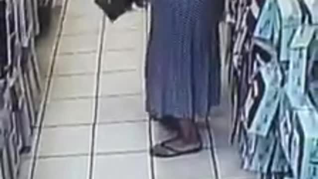 Women Caught STEALING Weave