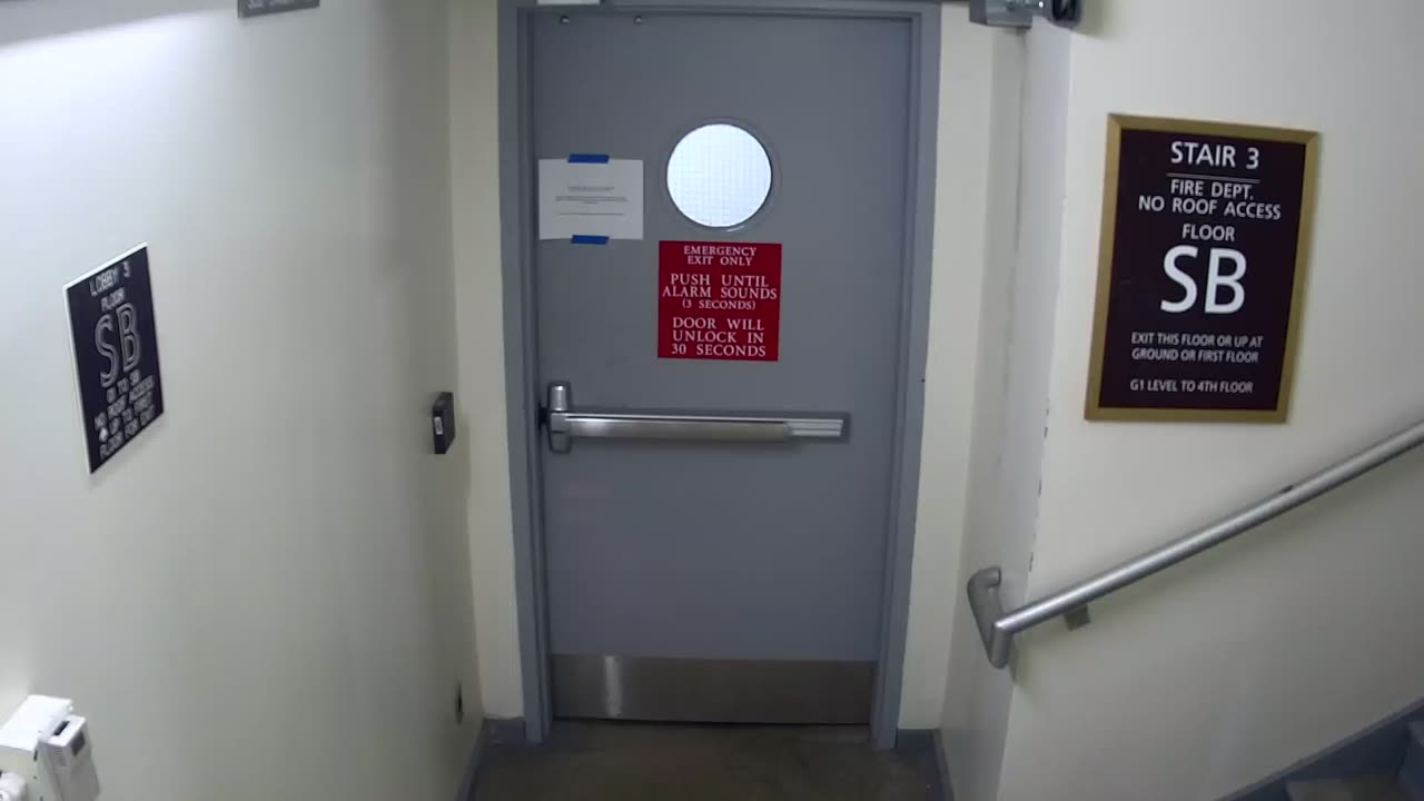6164RHOBSBRSBST3StairwaySide_2021-01-06_13h40min02s690ms.mp4