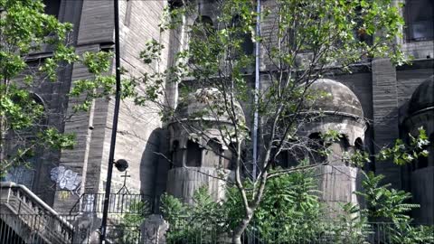 The Basílica de los Sacramentinos in Santiago, Chile