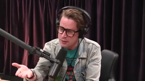 Joe Rogan Experience and Macaulay Culkin on Johnny Depp's Spending