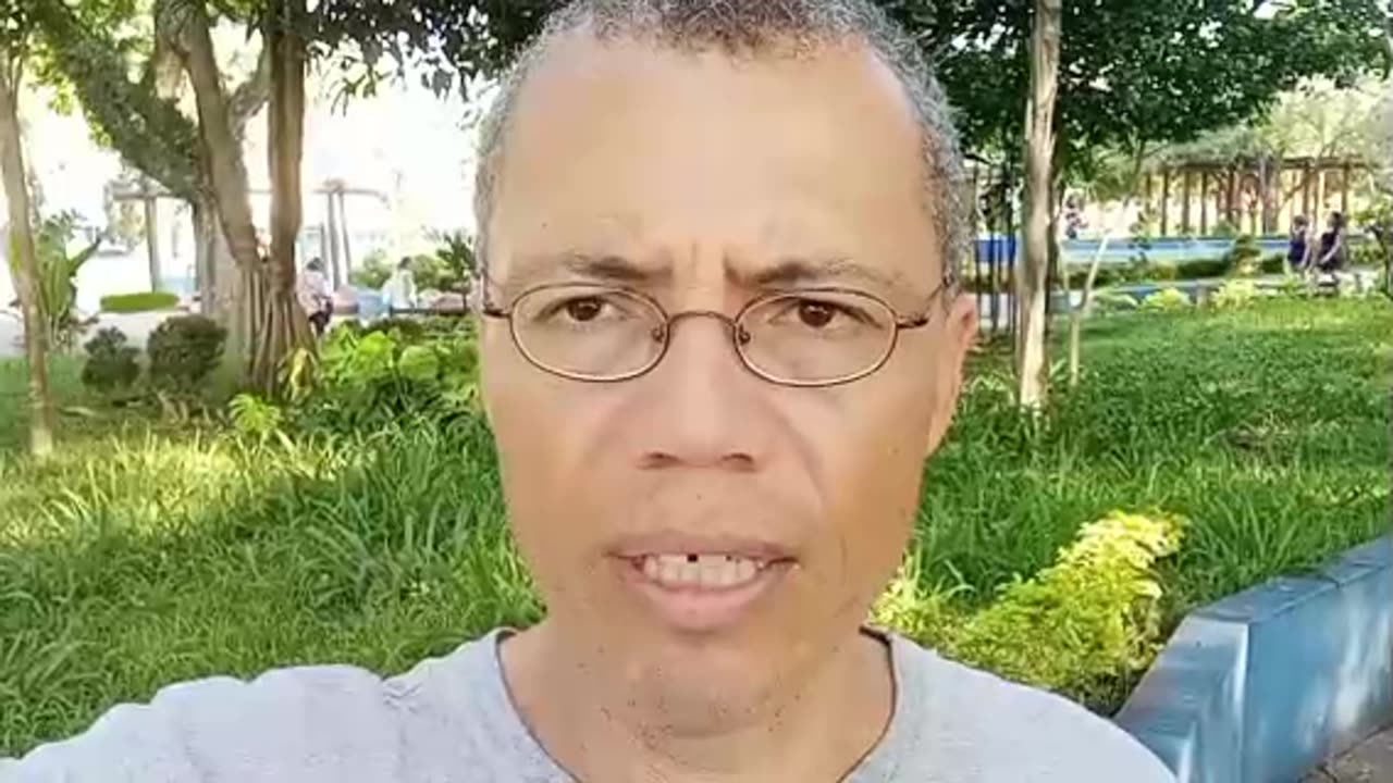 Encontro de Escritores do Alto Tietê no Casarão das Artes na Praça de Bíblia em Poá