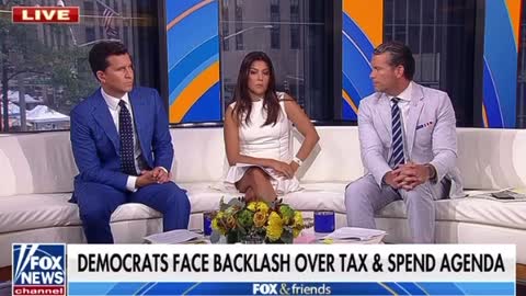 Fox News: Trump reacts to FBI raid in PA rally