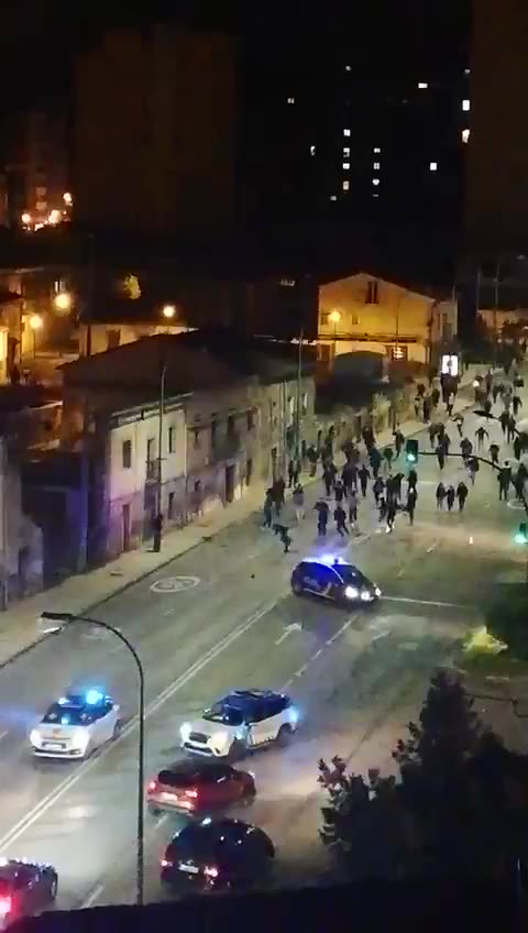 Inmigrantes y policías .