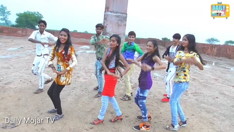 Viral Bhojpuri group dance video