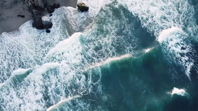 Watch this to relax with the sound of ocean waves