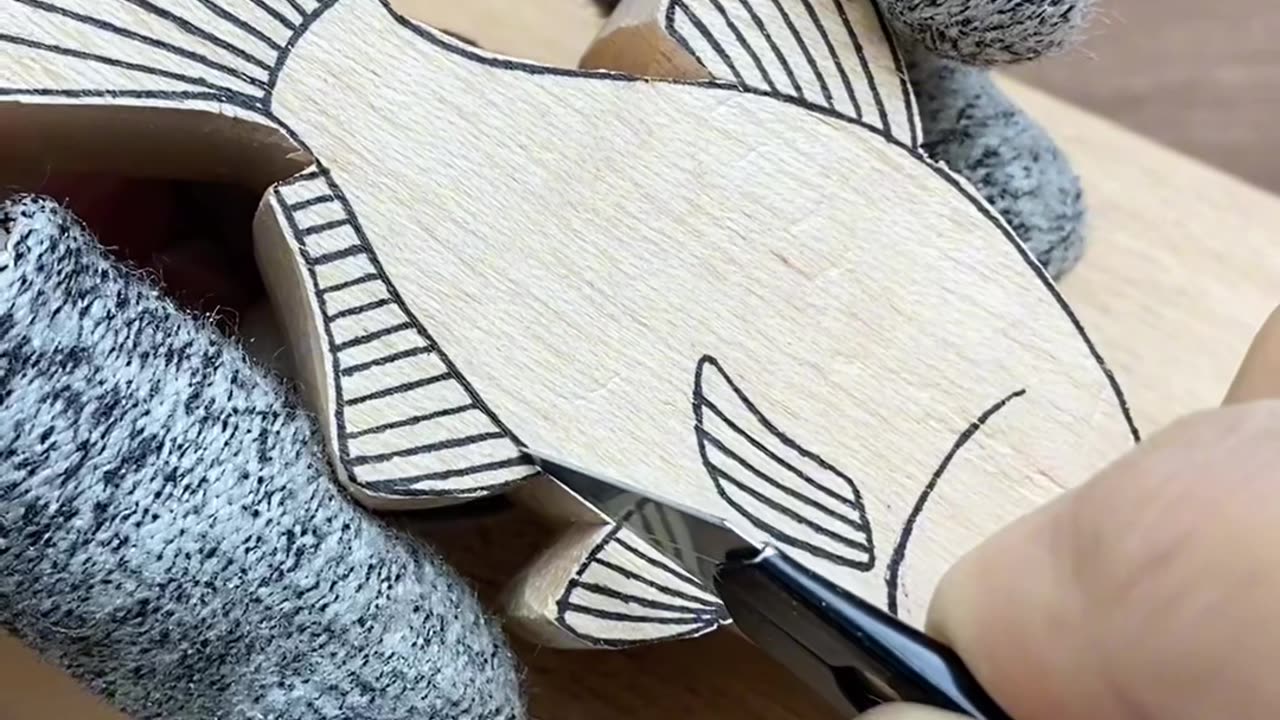 making a fish with wood