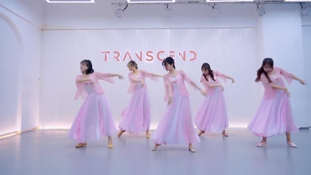 A magnificent group dance of beautiful girls.