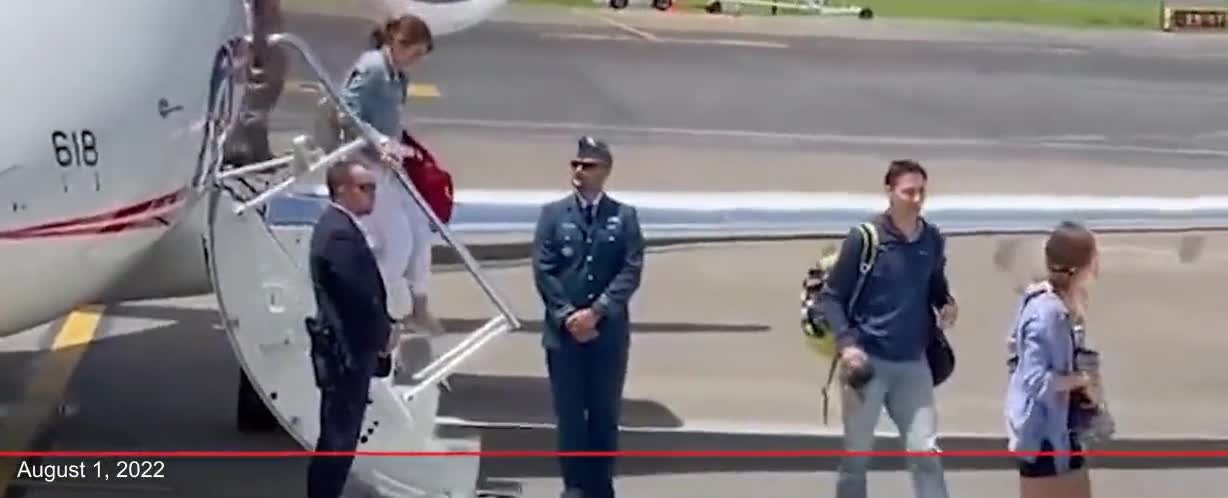 Trudeau et famille arrive en jet privé sans masque au Costa Rica