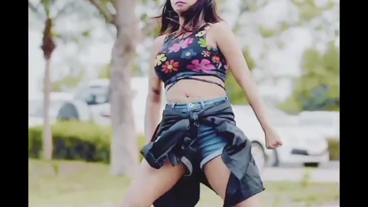 hot_sexy_girl_dance_video_#shorts_#viralshorts_#dance(720p)