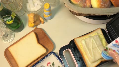 Brushed Rice Cake Sandwich