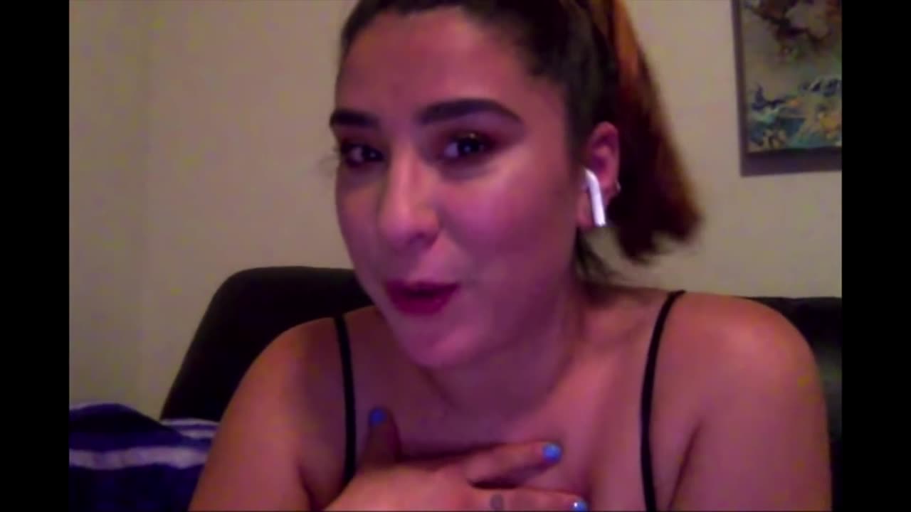 Hairdresser Reacts to People Going to The Lowest Rated Hair Salons