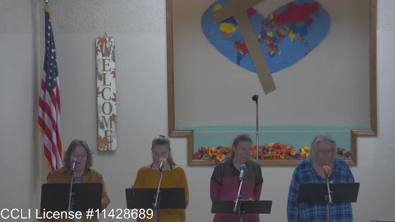 Moose Creek Baptist Church Sing “To God Be The Glory” During Service 8-28-2022