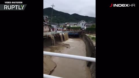 Oluje i poplave u Japanu ubile 64 osobe