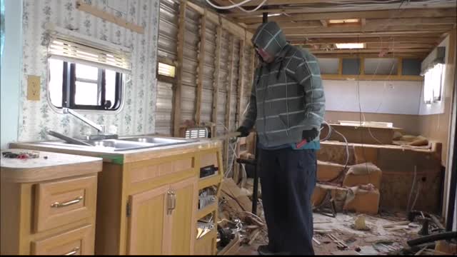 Goose Neck Trailer kitchen sink