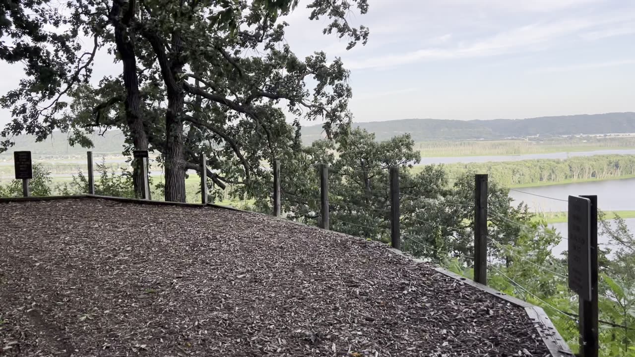 Effigy Mounds National Monument