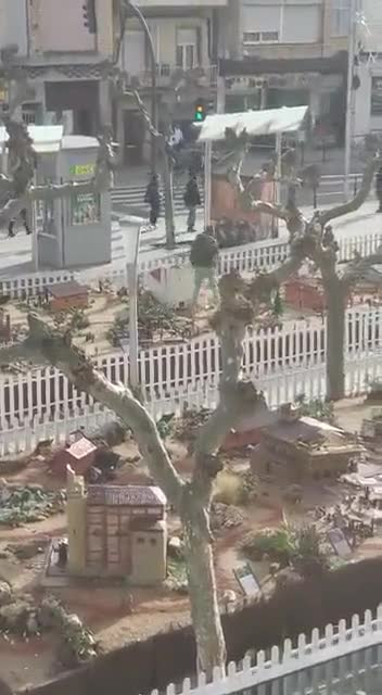 Nativity scene in Calahorra, Spain, destroyed by hammer wielding scumbag.