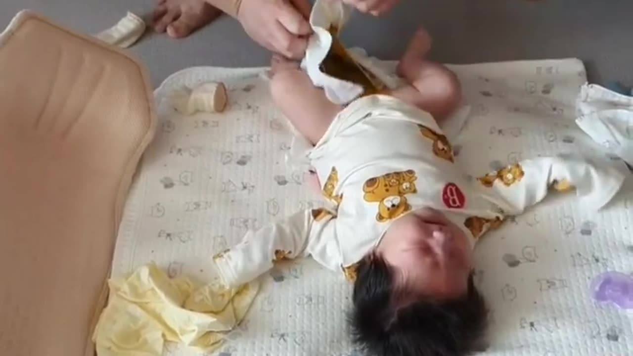 baby funny cute crying || baby cute vs doctor FM01