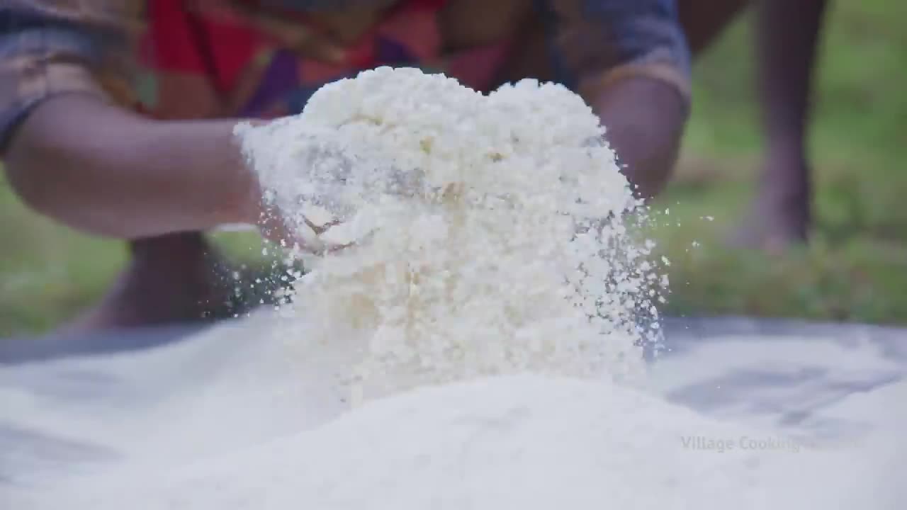 CHICKEN MOMOS - STEAMED MOMOS RECIPE COOKING IN VILLAGE