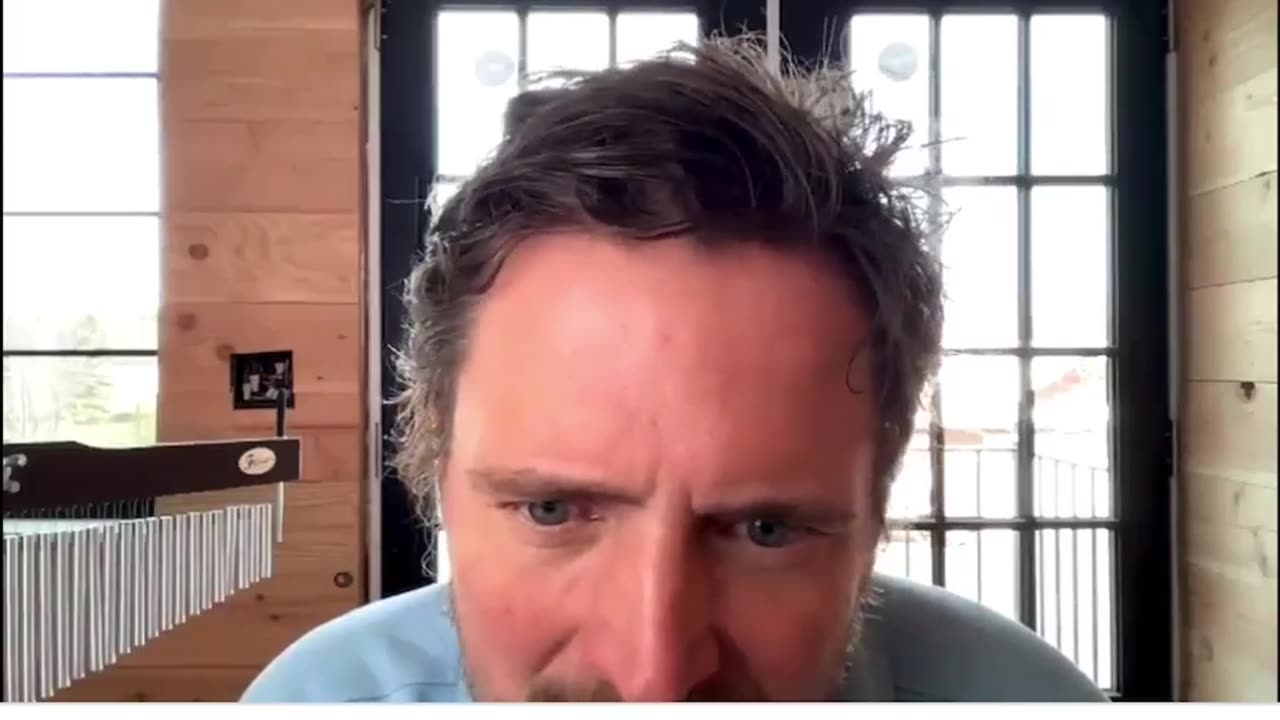 Lord Bear supachats Owen Benjamin this morning