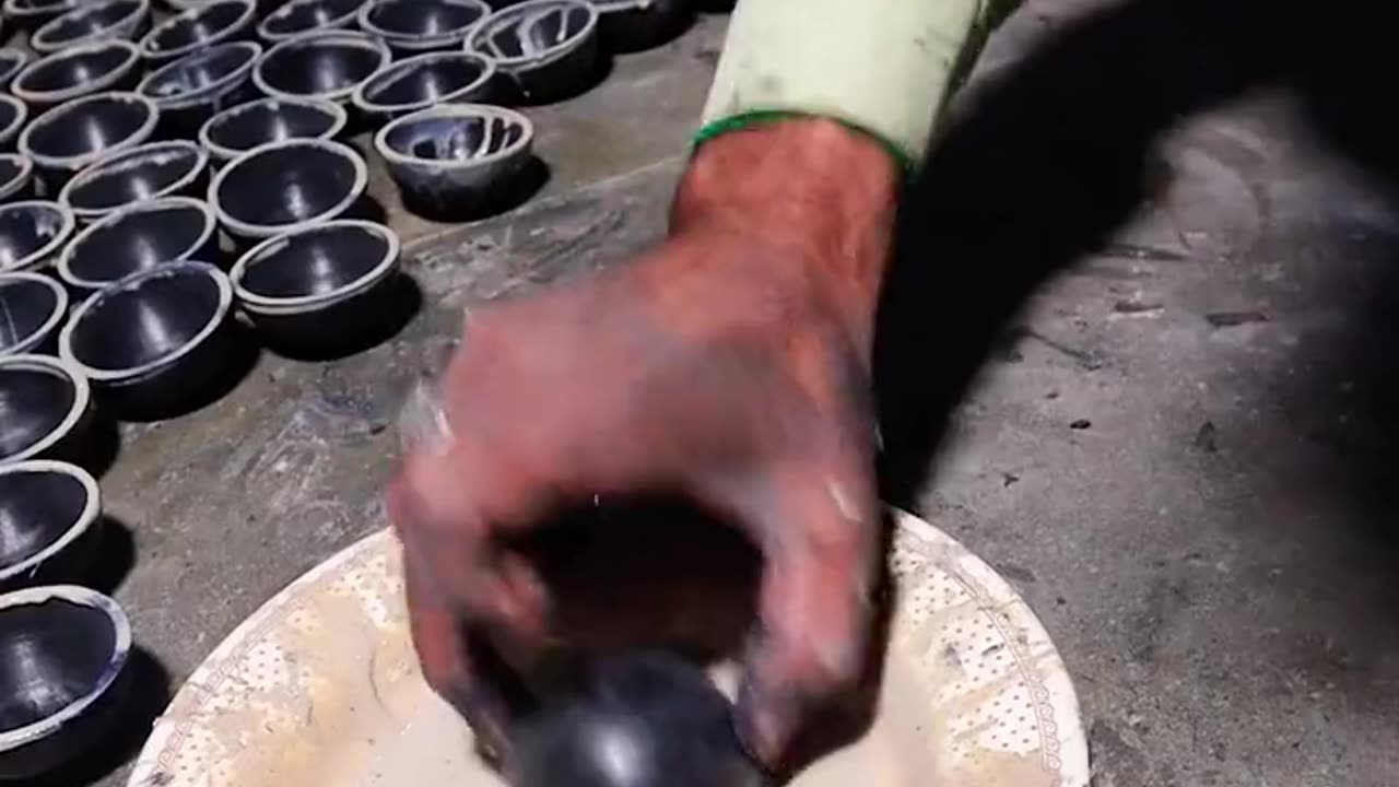 How a tennis ball is made ...