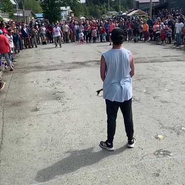 Salmon Toss of the Day🐟