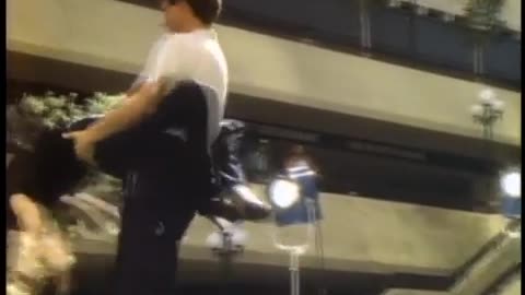 Olivia Newton-John - Please Don't Keep Me Waiting (1979)