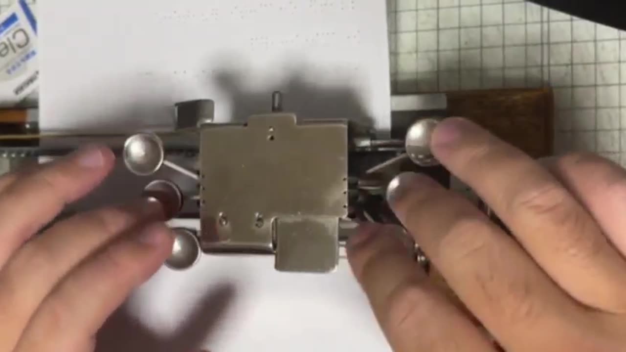 IF U NEVER SEEN WHAT A BRAILLE MACHINE LOOKS LIKE THIS VIDEO IS FOR U