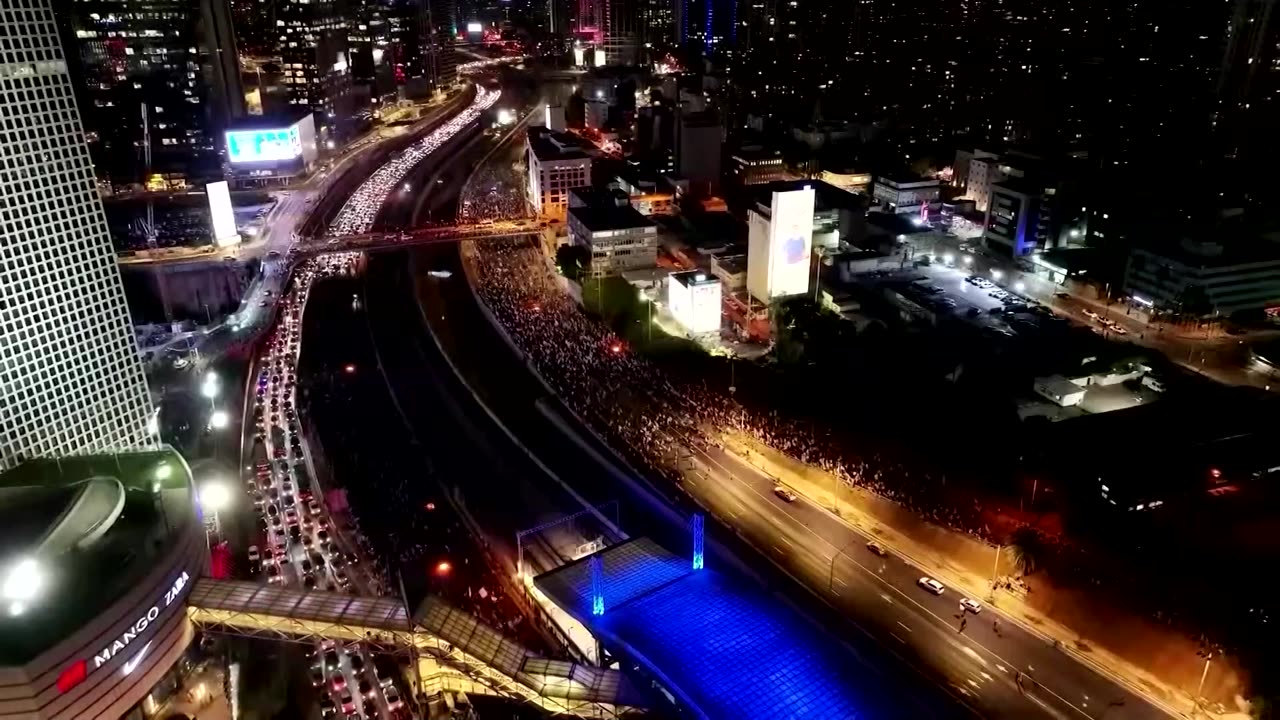 Tel Aviv police chief quits over 'meddling' in protests