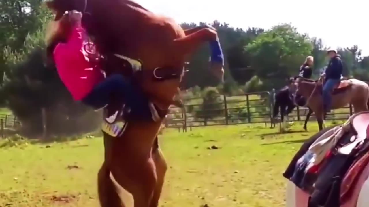 Horcenna on the field 🦾🥵🐎