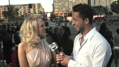 Carrie Underwood - 2009 Red Carpet Interview (American Music Awards)