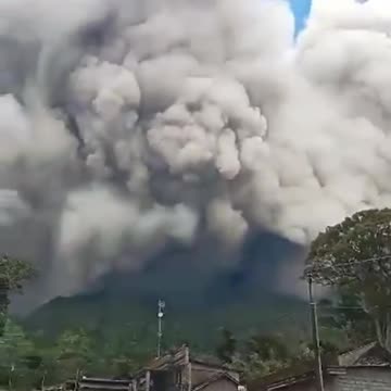 Massive Volcanic Eruption Indonesia
