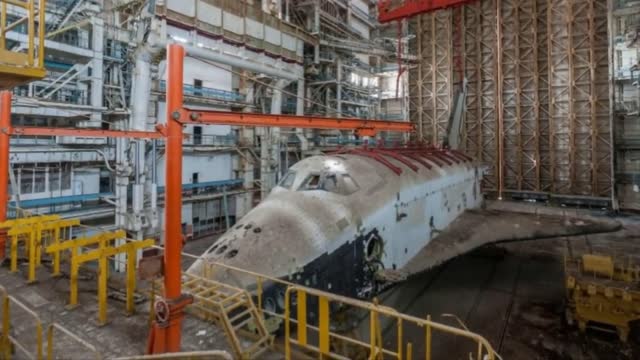 Explorers Broke Into A Russian Military Base And Found The Ruins Of A Space Shuttle