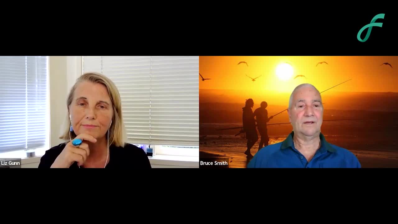 Bruce Smith, Mayor of Westland, chats to Liz Gunn