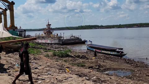 Vida cotidiana en el Puerto Plataneros Pucallpa City - Perú