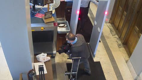 1017RSOB01DelAveADADoor_2021-01-06_09h45min40s840ms.mp4