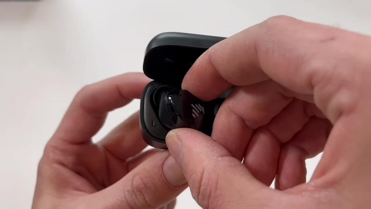 "Unleash Your Sound with iLuv myBuds: The Ultimate Wireless Earbuds for Endless Rumbling"