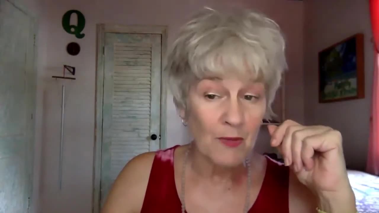 Lady Melody reads 1984-episode 64