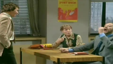 Mind Your Language - S02 - E03 - Brief Re-Encounter.mp4