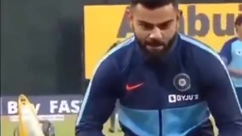 Virat Kohli 😂😂😂 ! | guess who is he mimicking ? | Cricket funny video | watch till end 😂 #Shorts