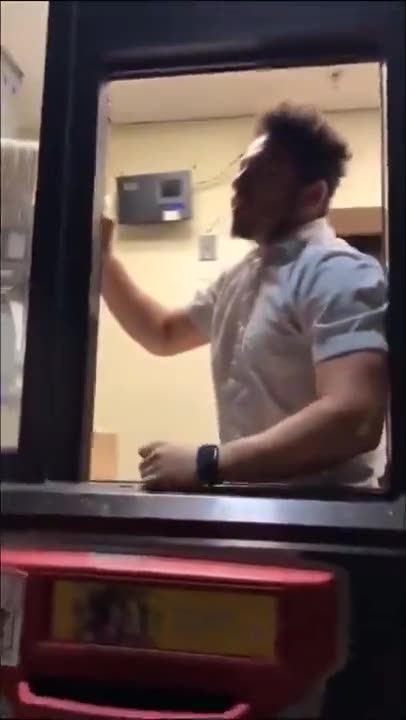 McDonald’s manager goes off on customers. McDonalds kills your mind and body!