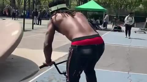 BMX Cycle Stunts
