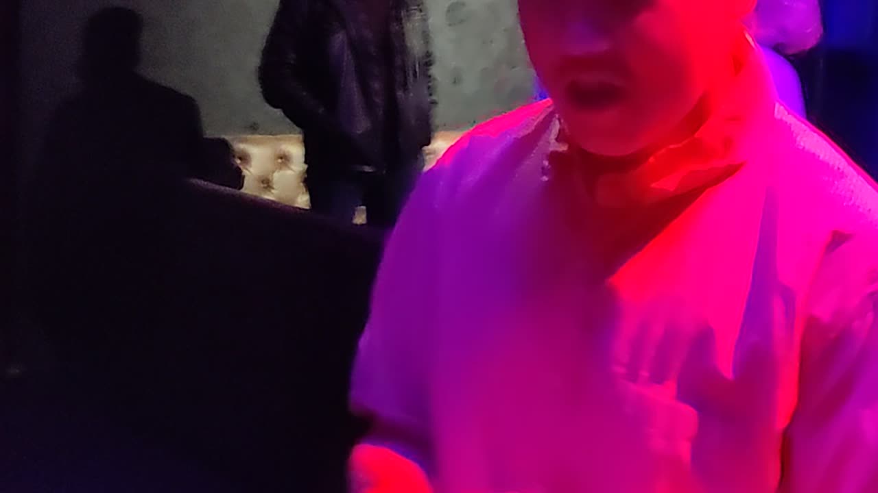 Spencer dancing VID_20231111_184545
