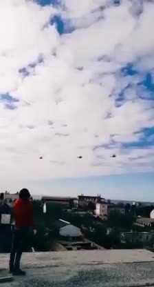 Azerbaijanis in Kiev filmed a video from the roof with Russian helicopters