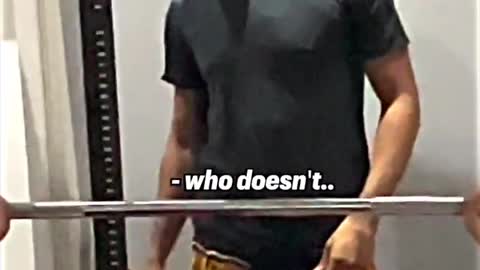 Andrew Tate goes for a 1 rep max bench press attempt