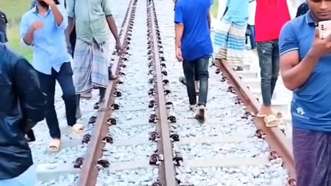 প্রথম ট্রেন গেল কক্সবাজার-The first train went to Cox's Bazar #Cox's_Bazar
