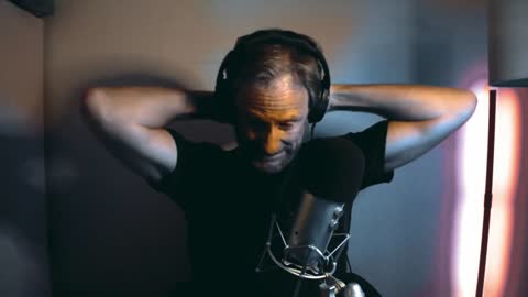 MZTV 858 - 12/13/2021: The Tale (Not Tail ) of the Hawk