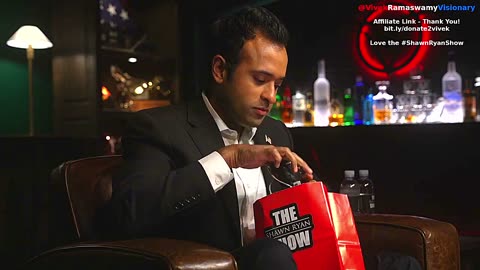 Vivek Ramaswamy Reacts to Shawn Ryan's Gummy Bear Joke!