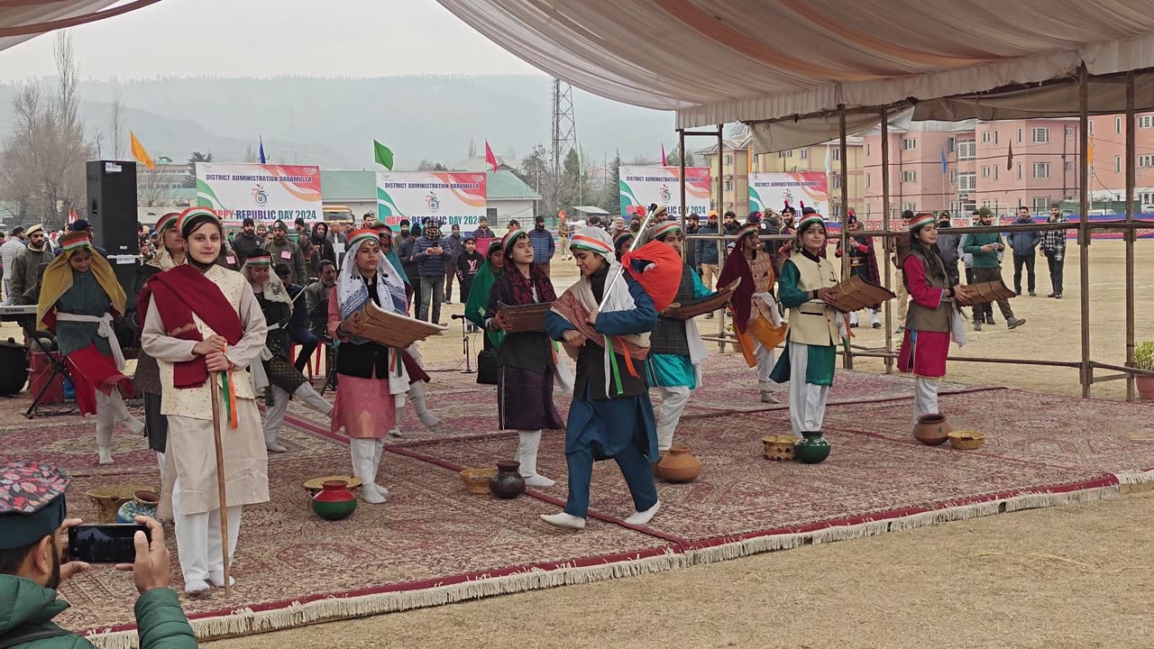 Kashmir folk dance